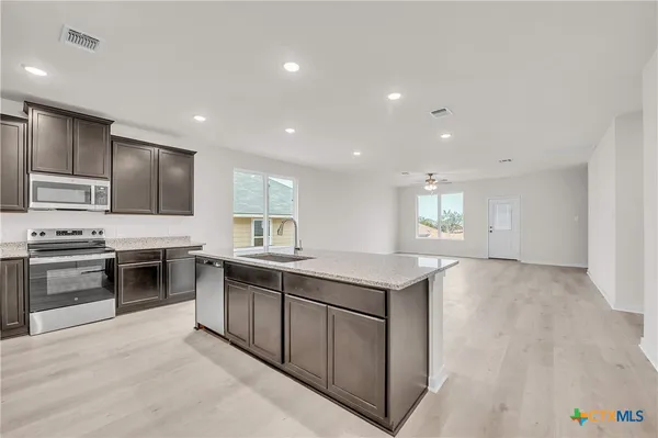 $269,900 | 414 University Avenue, Troy, TX 76579