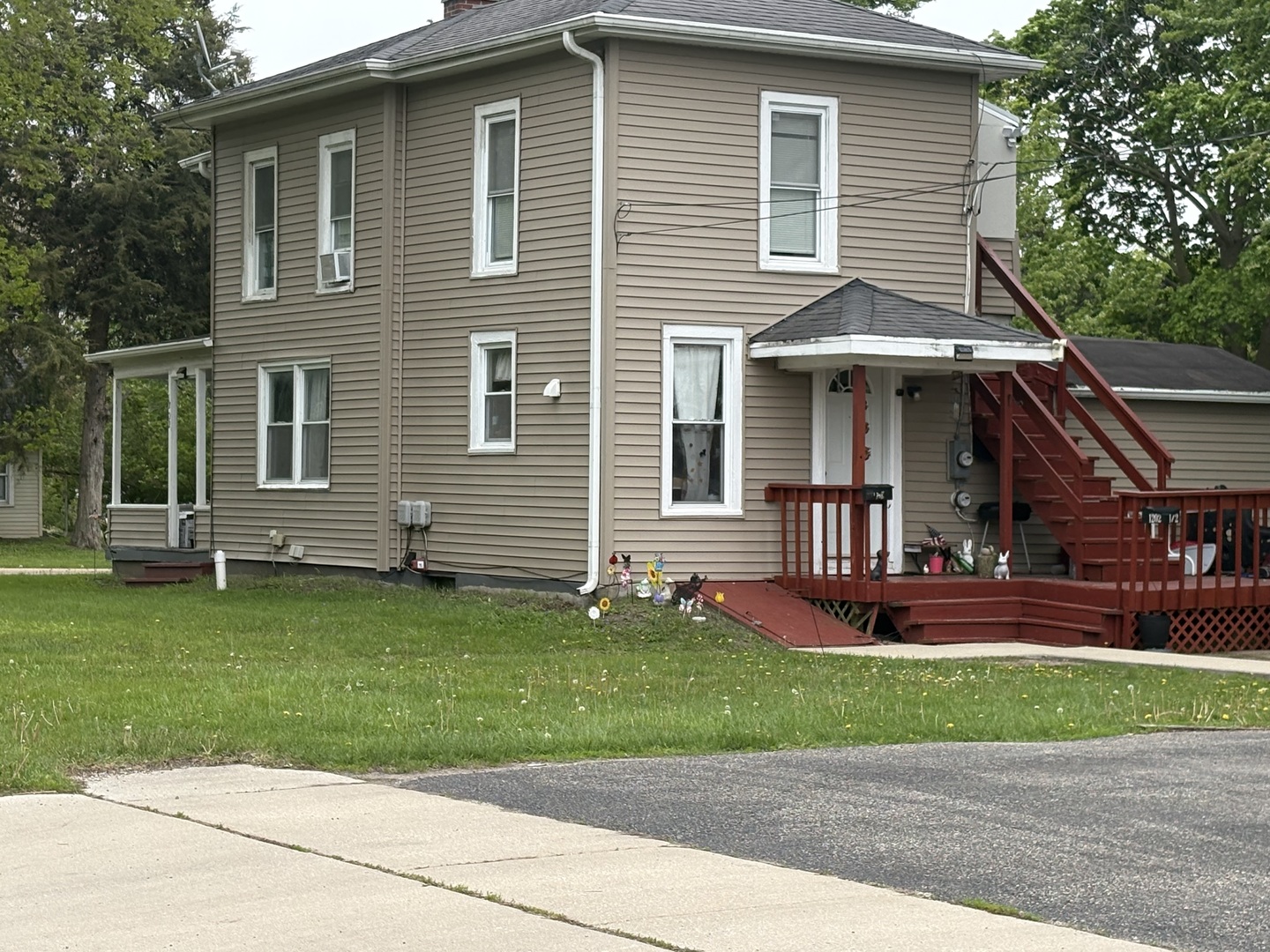 1202 1st Avenue Rochelle, IL 61068 - Photo 2 of 22