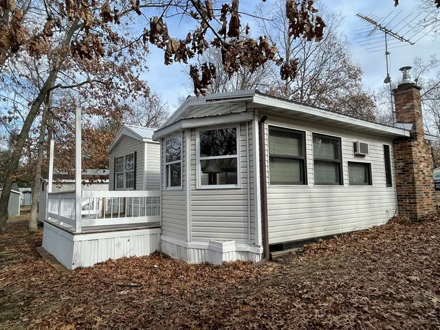 a view of house and outdoor space
