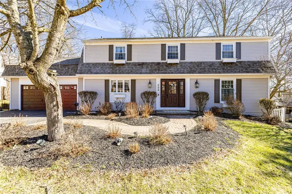 $430,000 | 153 Selborne Chase, Perinton, NY 14450