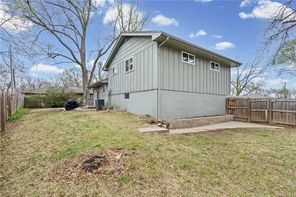 $235,000 | 20904 East 13th Terrace Court South, Independence, MO 64057