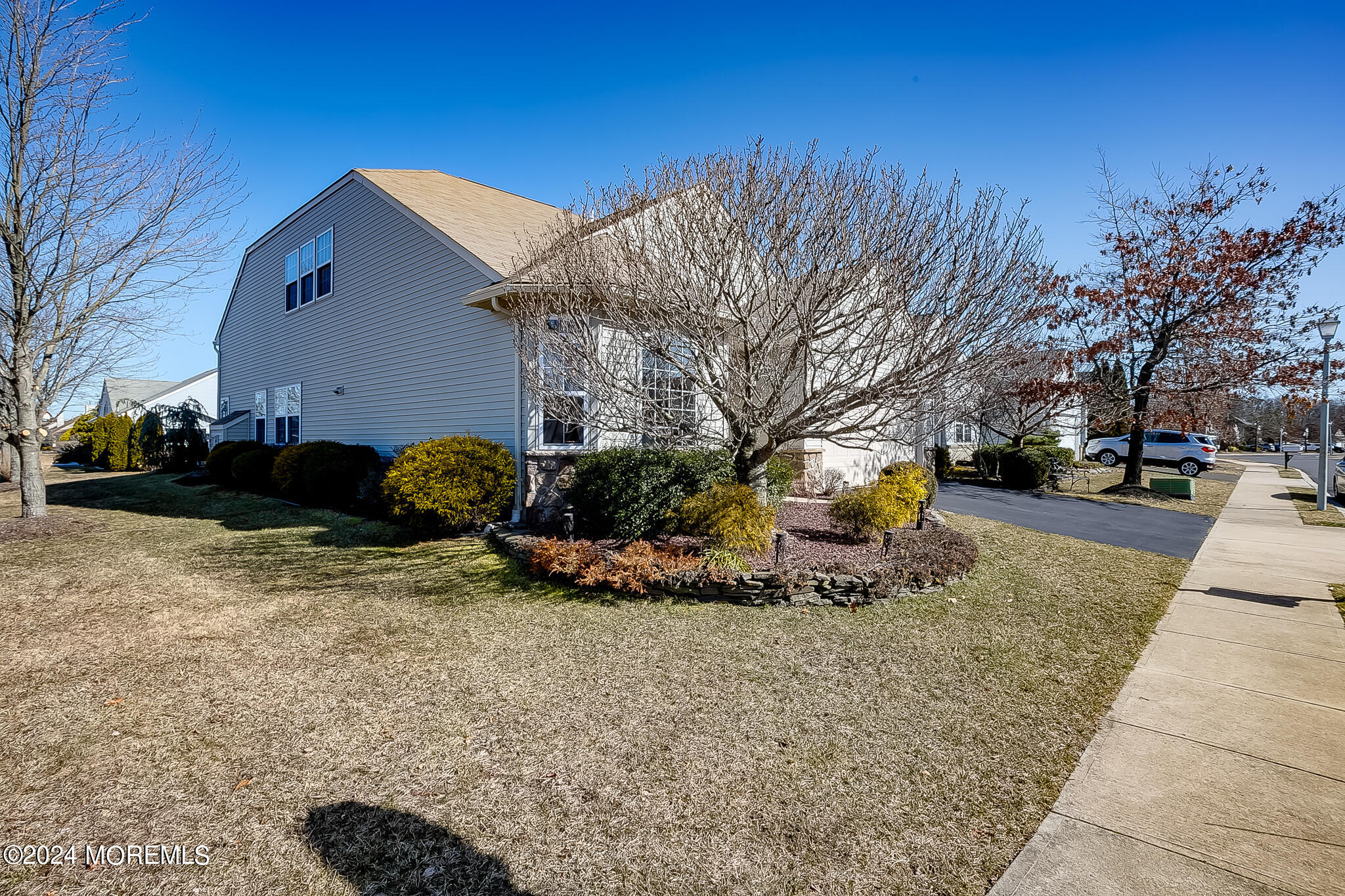 144 Eleanor Road Manchester Township, NJ 08759 - Photo 4 of 31 144EleanorRd-26