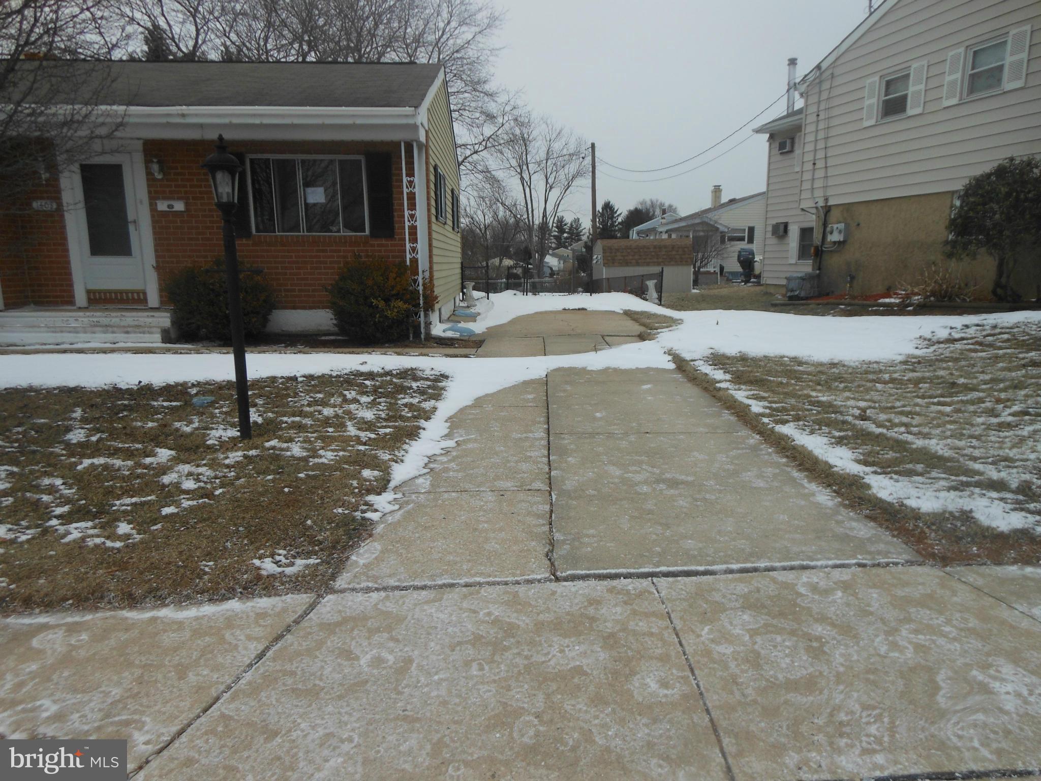 1403 Adamsview Road Catonsville, MD 21228 - Photo 12 of 13 Exterior (General)-Driveway