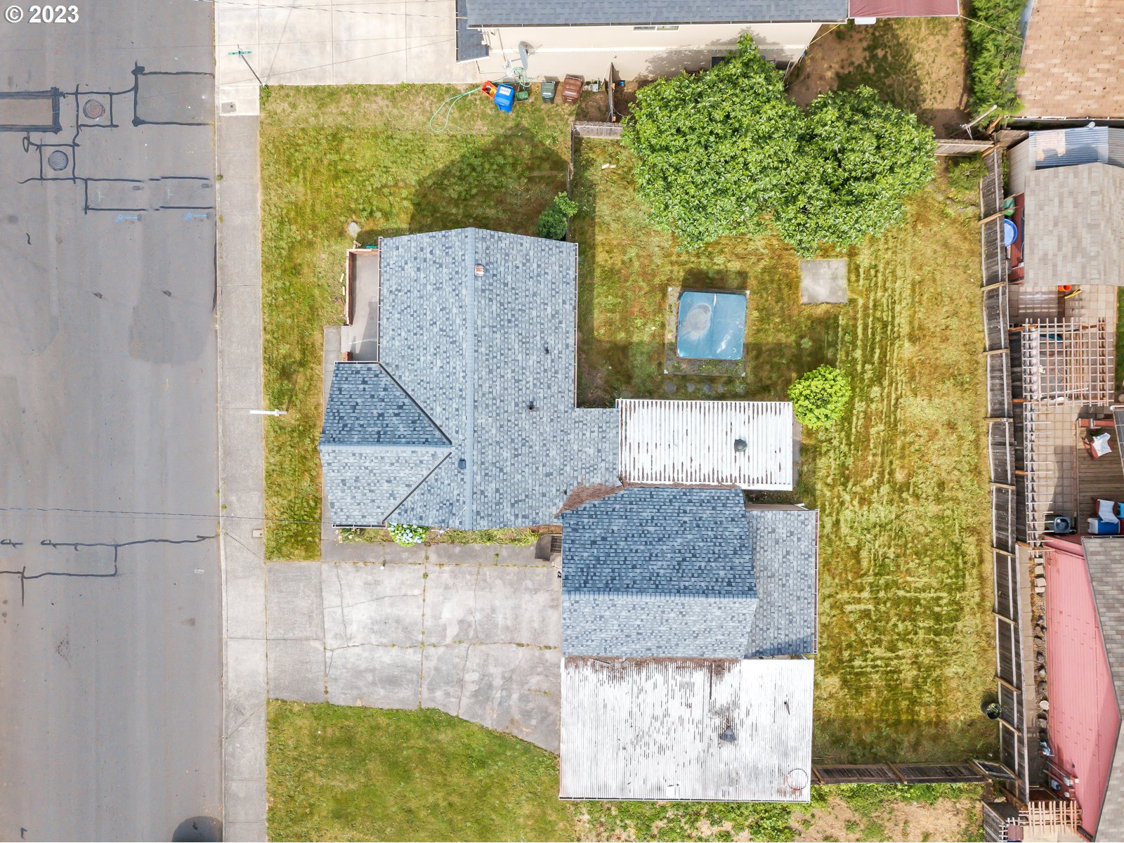 711 Southeast 5th Street Gresham, OR 97080 - Photo 23 of 25 view of brick wall next to a building