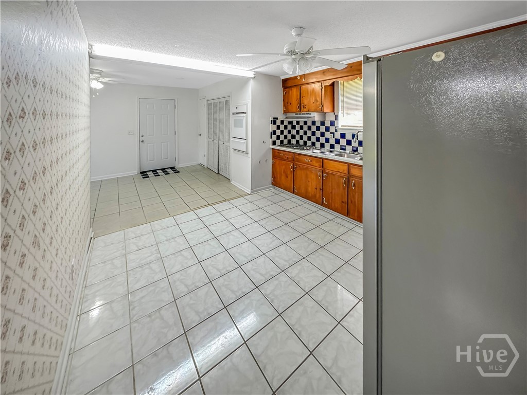 101 Seminole Street Savannah, GA 31406 - Photo 5 of 11