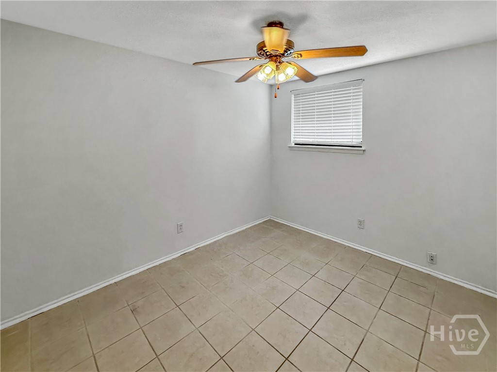 101 Seminole Street Savannah, GA 31406 - Photo 8 of 11 Bedroom1