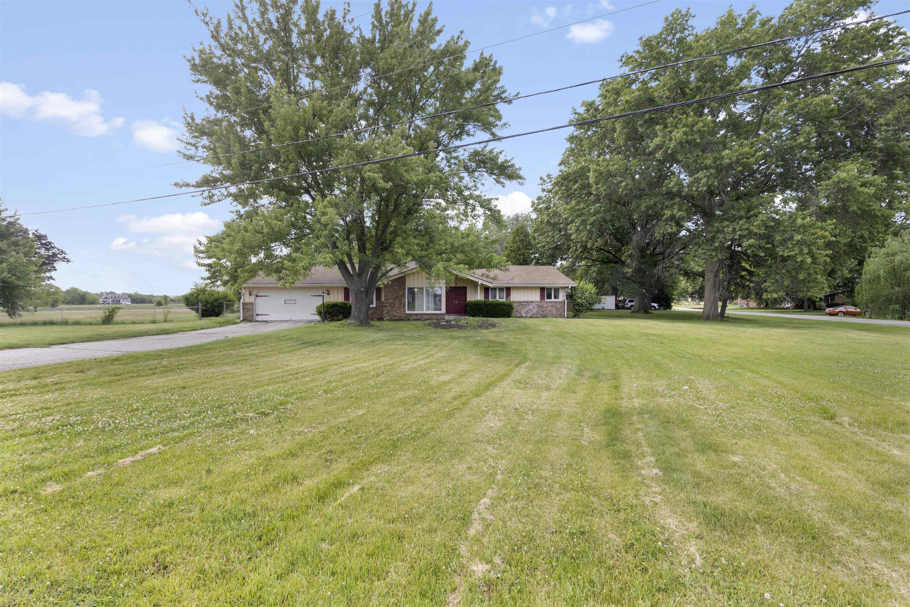 7610 Mill Road Rockford, IL 61108 - Photo 2 of 19