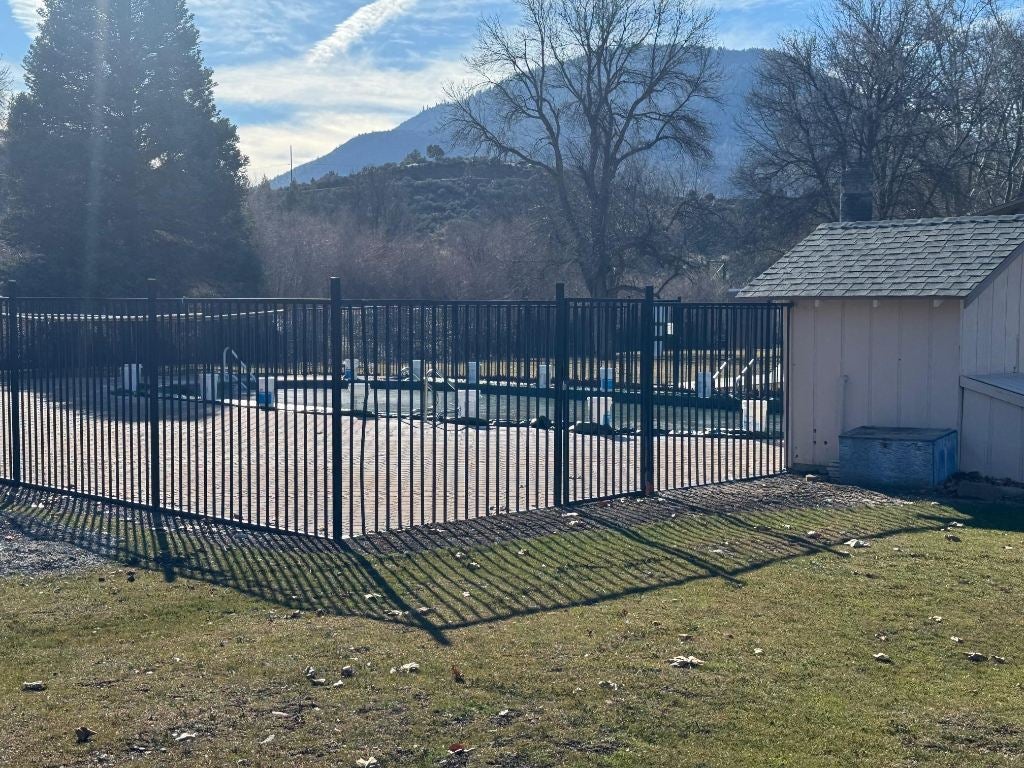 Unit 4-lot 711 Clark Road Hornbrook, CA 96044 - Photo 29 of 33 Gallery Image 29