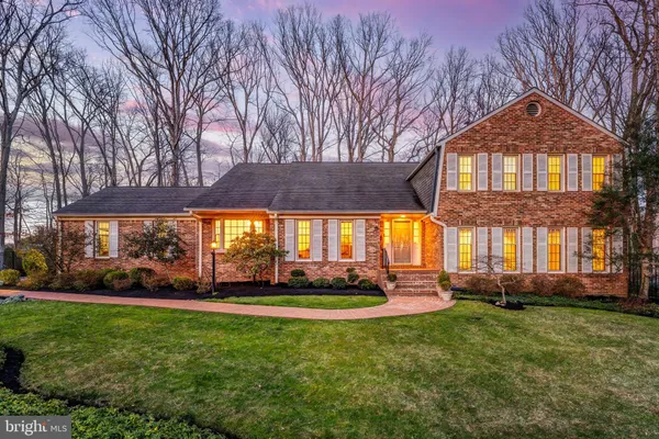 $1,325,000 | 1807 Abbey Glen Court, Vienna, VA 22182