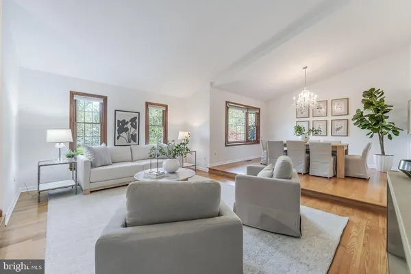 $1,325,000 | 1807 Abbey Glen Court, Vienna, VA 22182