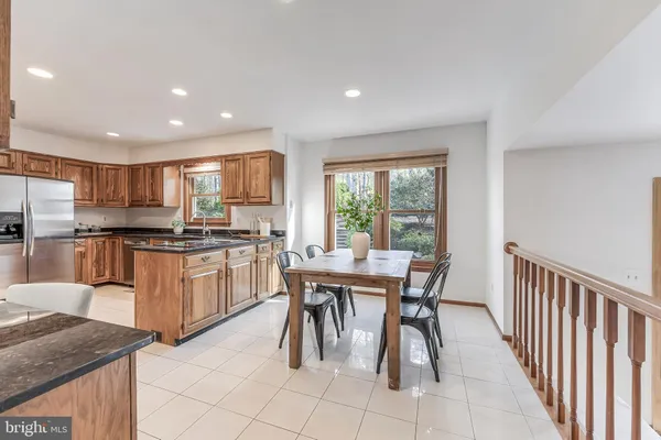 $1,325,000 | 1807 Abbey Glen Court, Vienna, VA 22182