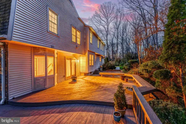 $1,325,000 | 1807 Abbey Glen Court, Vienna, VA 22182