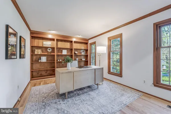 $1,325,000 | 1807 Abbey Glen Court, Vienna, VA 22182