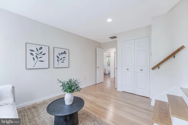 $1,325,000 | 1807 Abbey Glen Court, Vienna, VA 22182