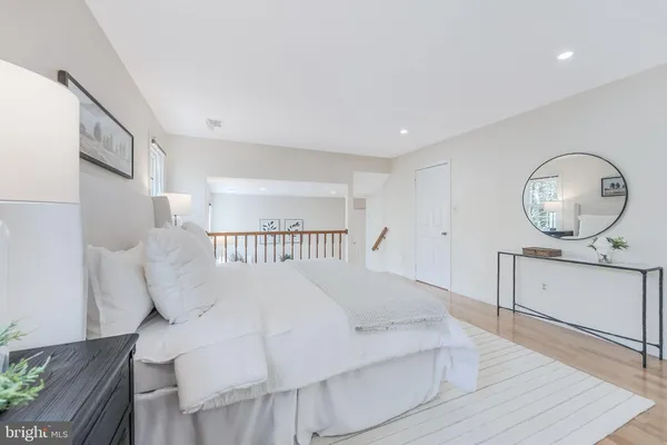 $1,325,000 | 1807 Abbey Glen Court, Vienna, VA 22182