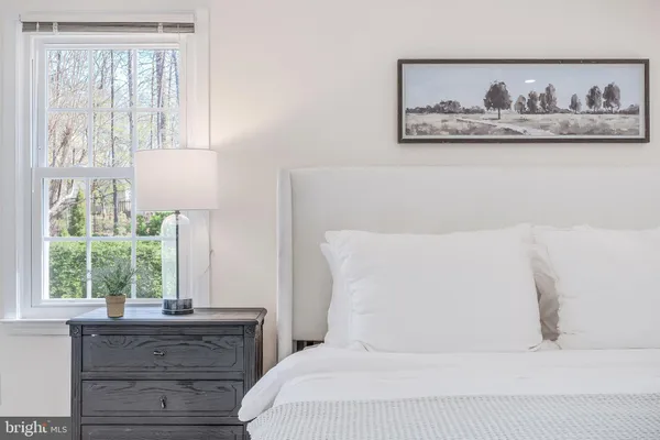 $1,325,000 | 1807 Abbey Glen Court, Vienna, VA 22182
