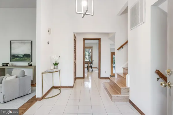 $1,325,000 | 1807 Abbey Glen Court, Vienna, VA 22182