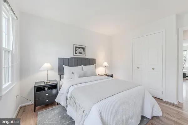 $1,325,000 | 1807 Abbey Glen Court, Vienna, VA 22182