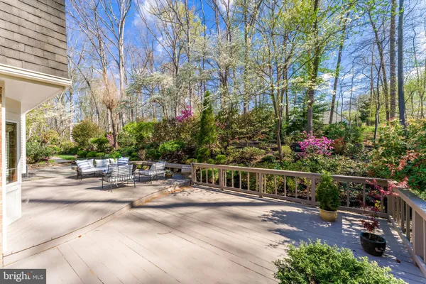 $1,325,000 | 1807 Abbey Glen Court, Vienna, VA 22182
