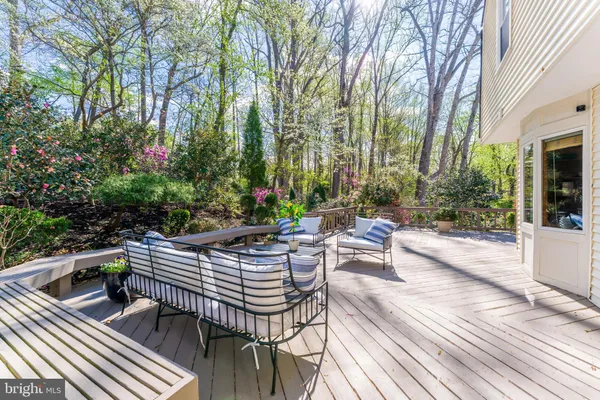 $1,325,000 | 1807 Abbey Glen Court, Vienna, VA 22182