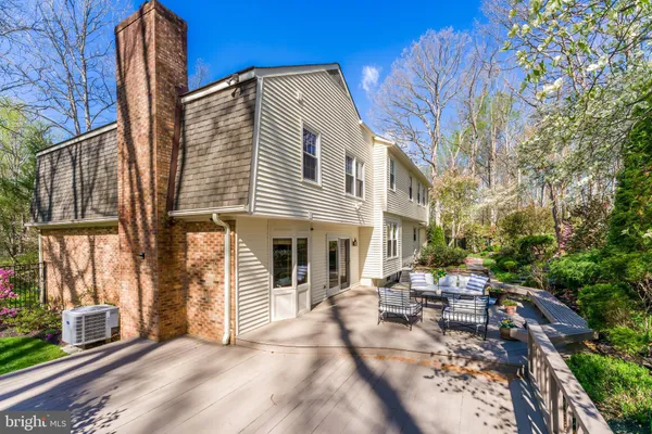 $1,325,000 | 1807 Abbey Glen Court, Vienna, VA 22182
