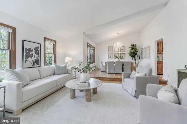 $1,325,000 | 1807 Abbey Glen Court, Vienna, VA 22182