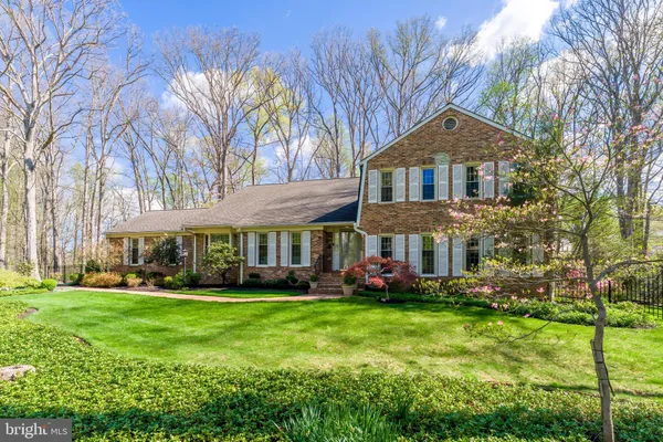 $1,325,000 | 1807 Abbey Glen Court, Vienna, VA 22182
