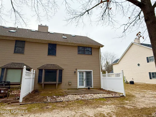 $3,900 | 41 Weller Place, Unit 217, Holmdel, NJ 07733
