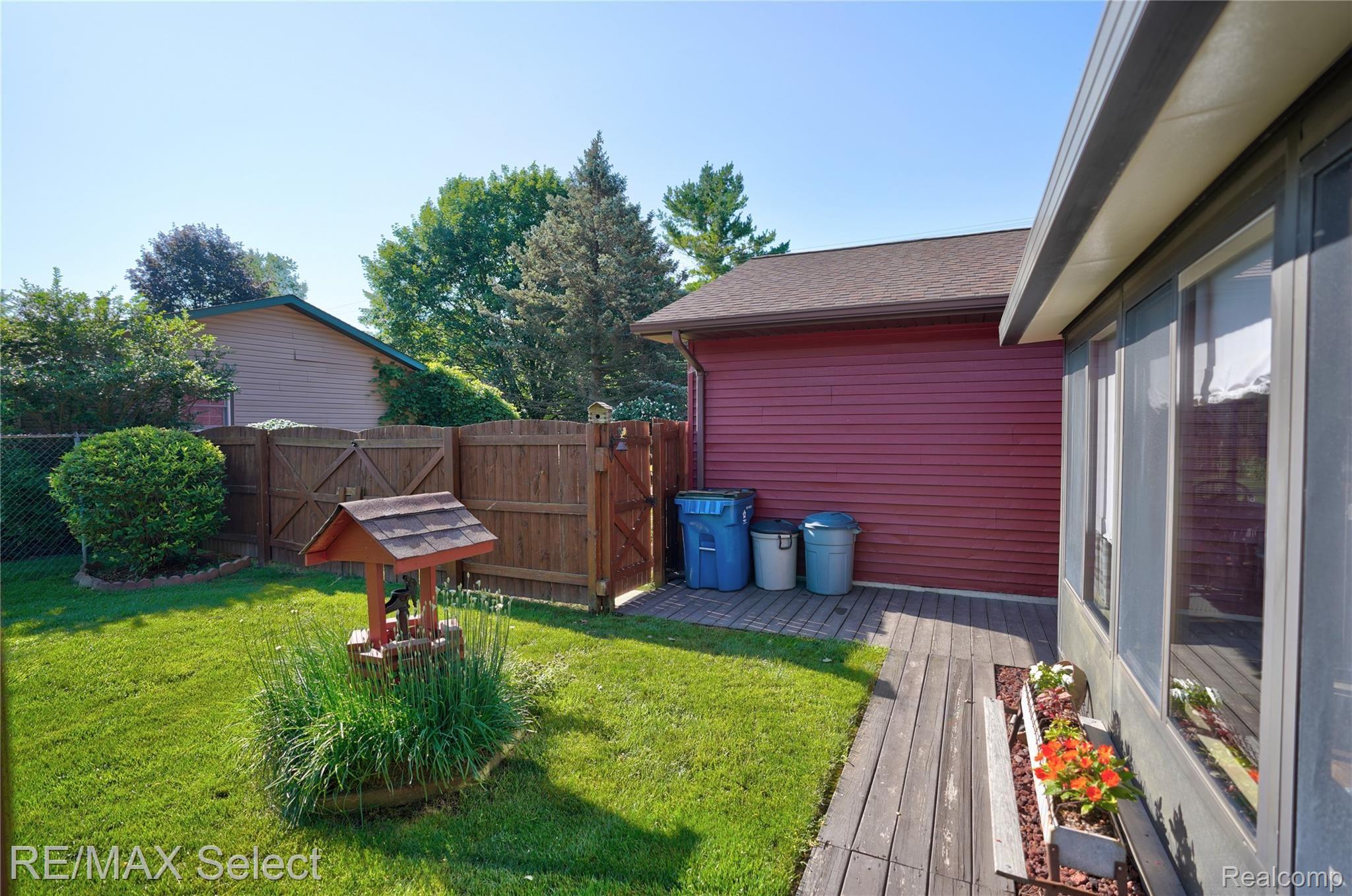 2062 Reid Road Flint, MI 48507 - Photo 26 of 74 2062 W Reid Road 26.jpg