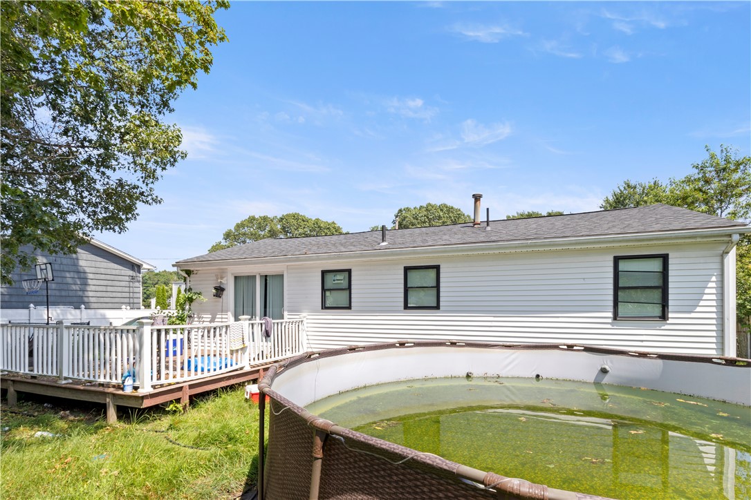 65 Perkins Avenue Cranston, RI 02910 - Photo 17 of 23