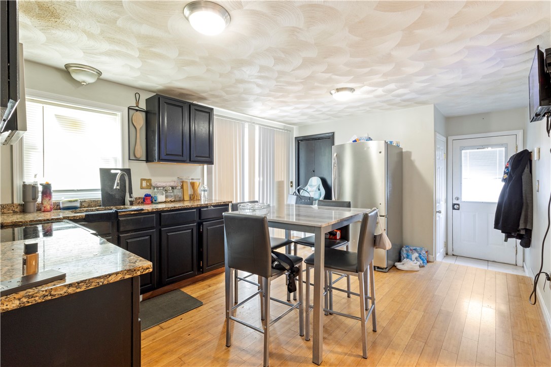 65 Perkins Avenue Cranston, RI 02910 - Photo 3 of 23