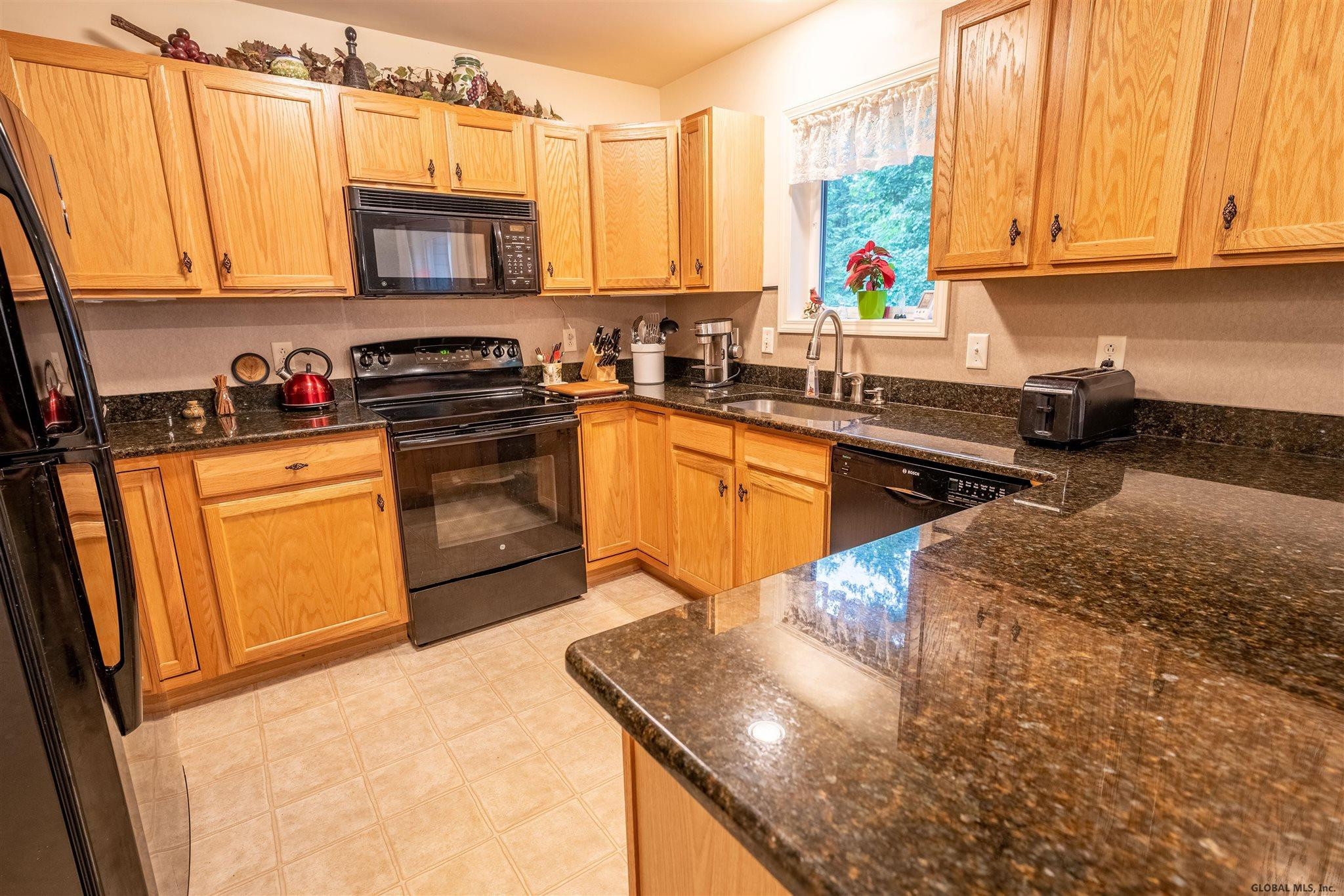 12 Mahogany Ridge Wilton, NY 12831 - Photo 5 of 23 Photo 5