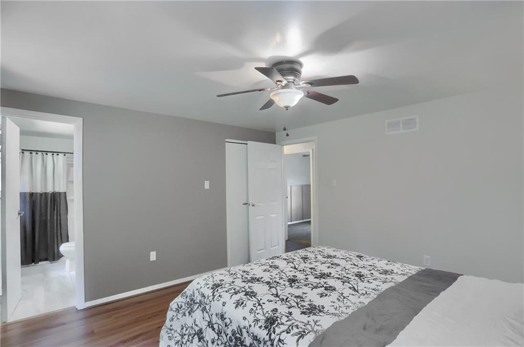 98 Buckhill Road Pittsburgh, PA 15237 - Photo 17 of 33 Primary bedroom