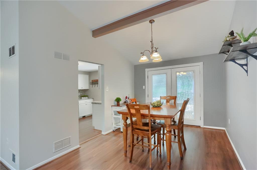 98 Buckhill Road Pittsburgh, PA 15237 - Photo 9 of 33 Dining room