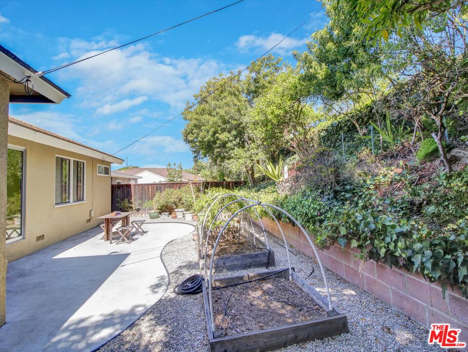 5720 El Rincon Way Culver City, CA 90230 - Photo 32 of 35 Gallery Image 32