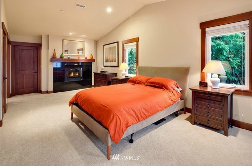 4421 Ferncroft Road Mercer Island, WA 98040 - Photo 12 of 15
