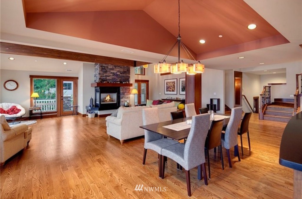 4421 Ferncroft Road Mercer Island, WA 98040 - Photo 3 of 15