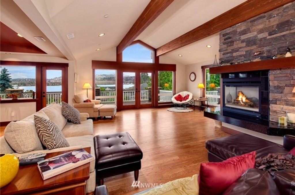4421 Ferncroft Road Mercer Island, WA 98040 - Photo 4 of 15