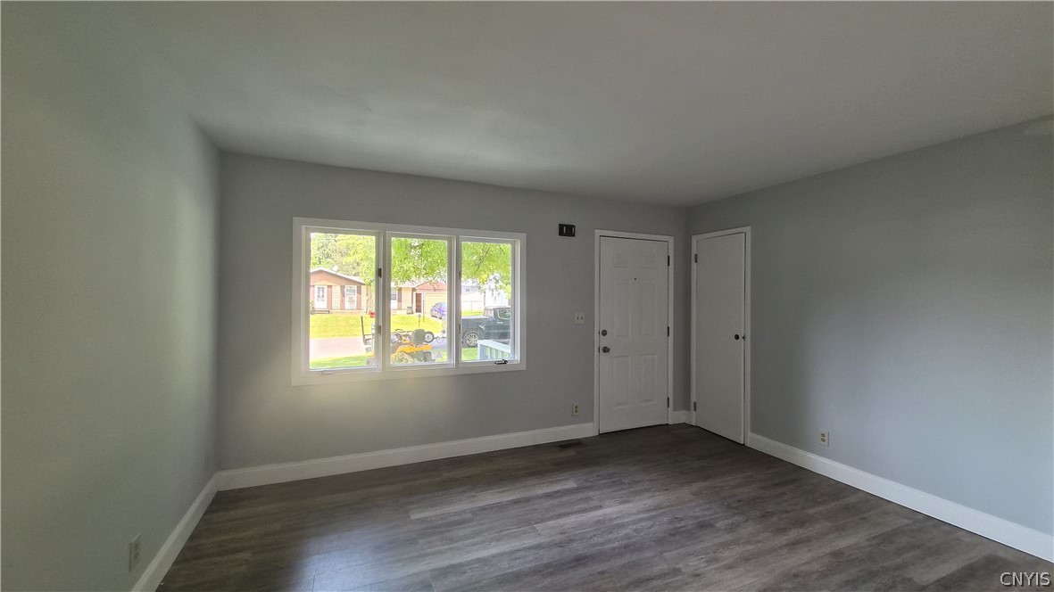 4246 Aurora Path Clay, NY 13090 - Photo 7 of 30