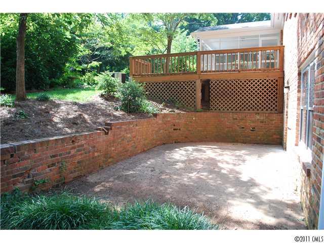827 Burnley Road Charlotte, NC 28210 - Photo 12 of 15 Gallery Image 12