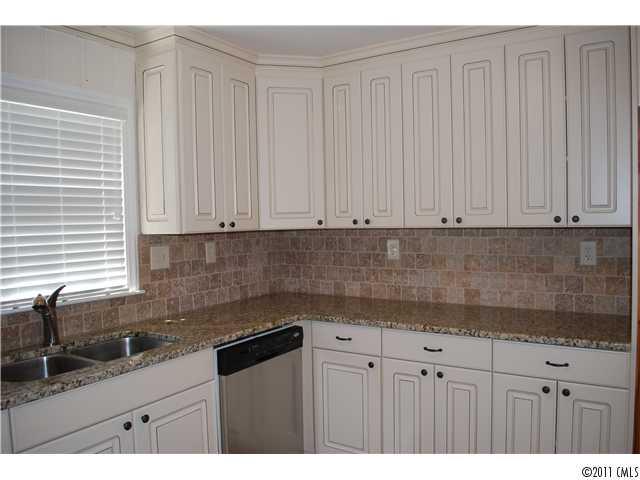 827 Burnley Road Charlotte, NC 28210 - Photo 5 of 15 Gallery Image 5