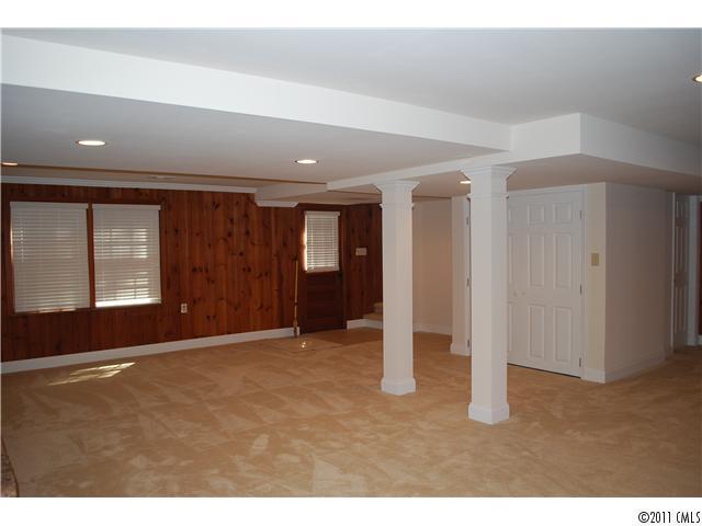 827 Burnley Road Charlotte, NC 28210 - Photo 9 of 15 Gallery Image 9