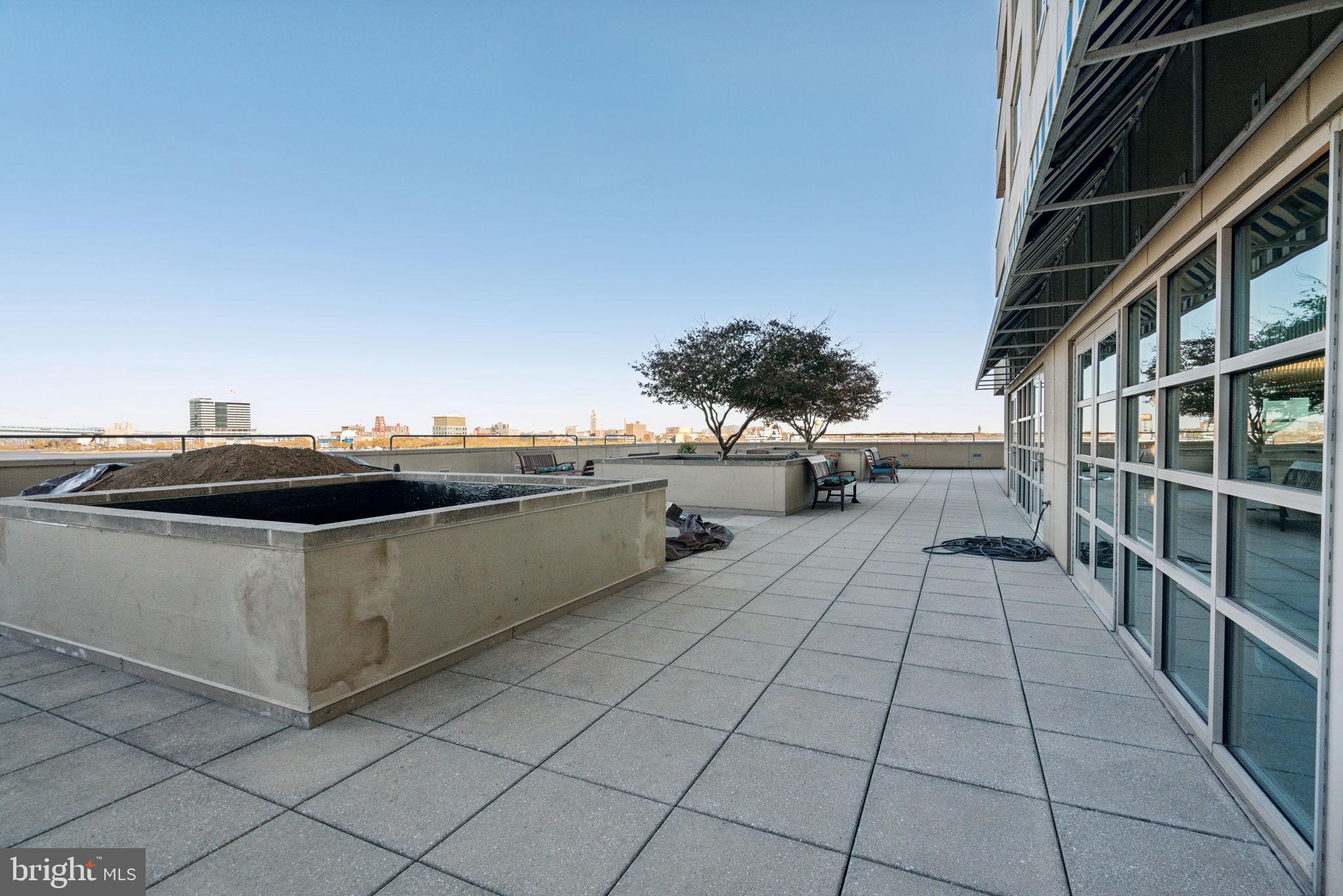 717 South Christopher Columbus Boulevard, Unit 802 Philadelphia, PA 19147 - Photo 53 of 56