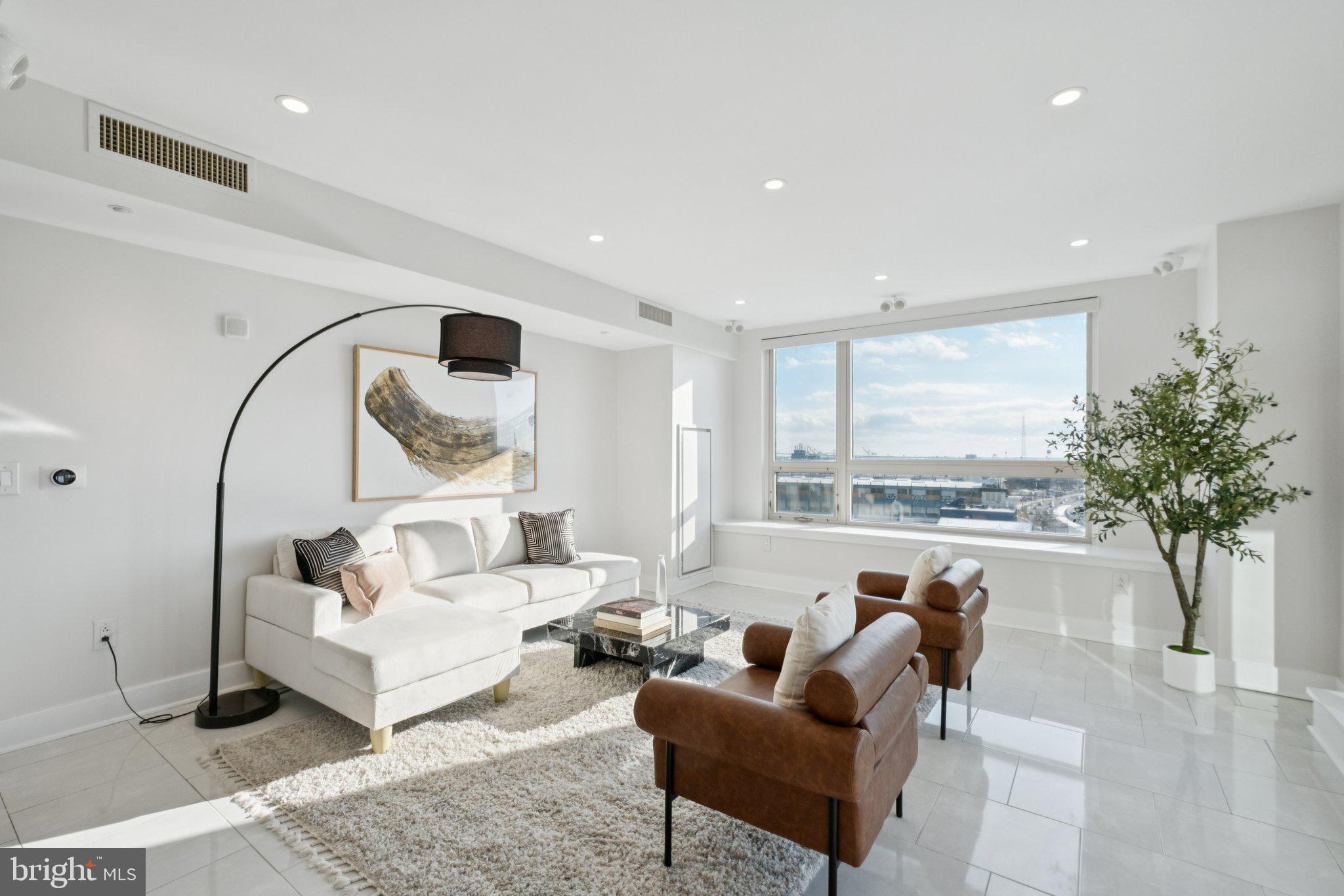 717 South Christopher Columbus Boulevard, Unit 802 Philadelphia, PA 19147 - Photo 9 of 56