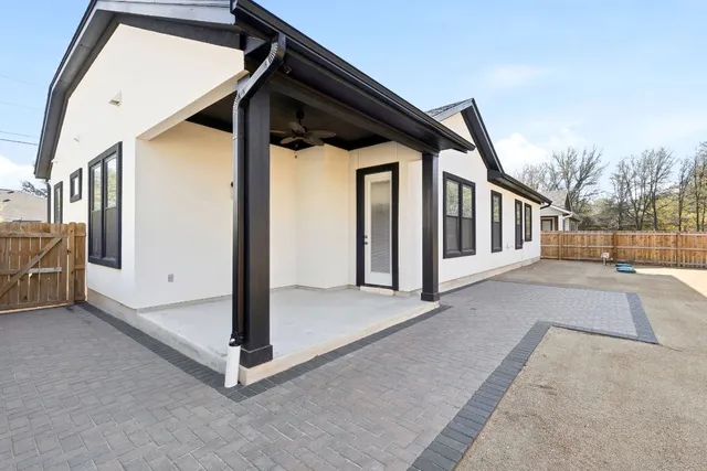 a view of outdoor space