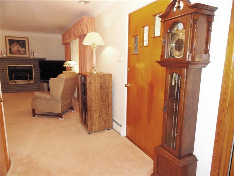 Spacious entrance hall welcomes you