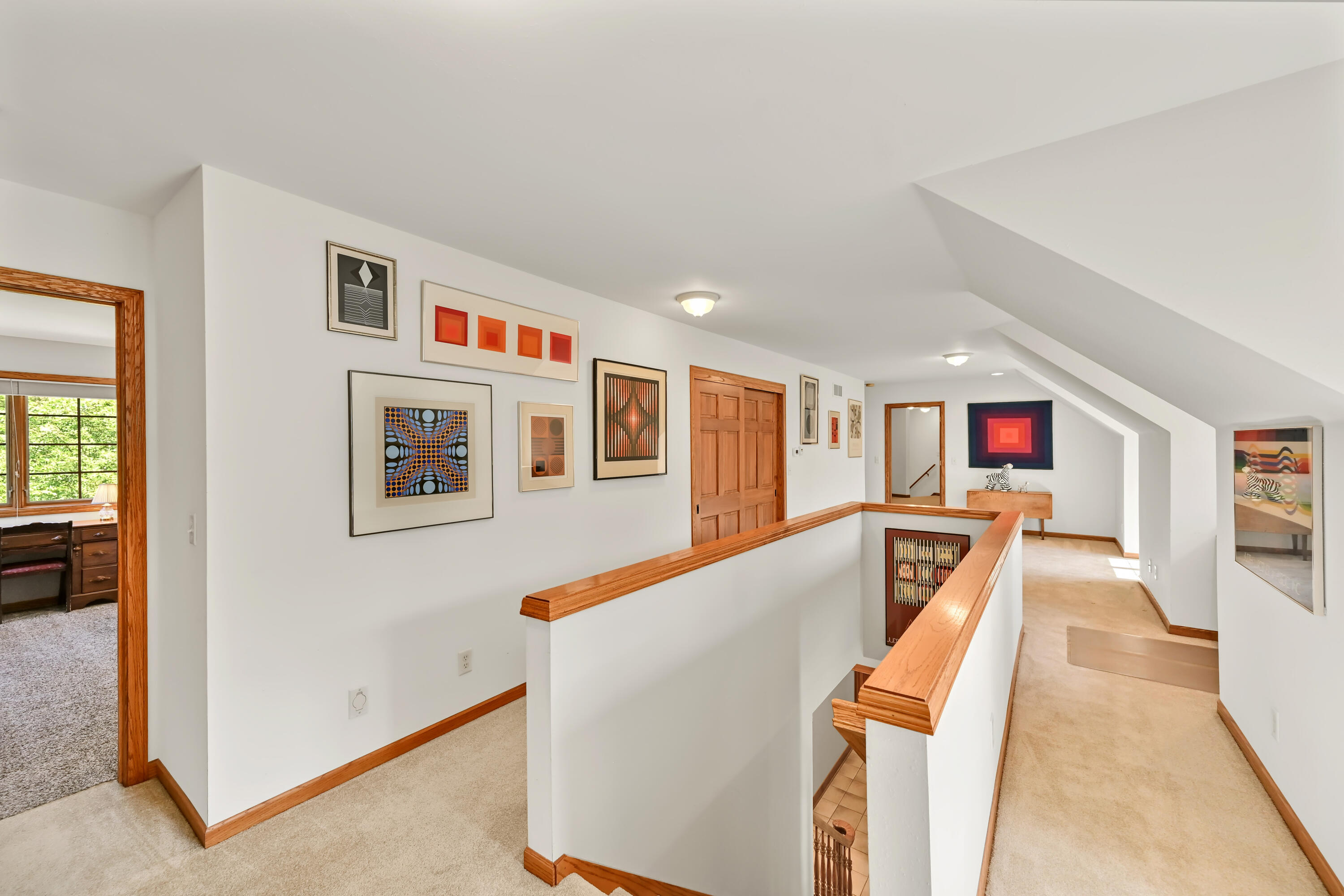 8510 Hawthorne Road Mequon, WI 53097 - Photo 21 of 49 Upper Level