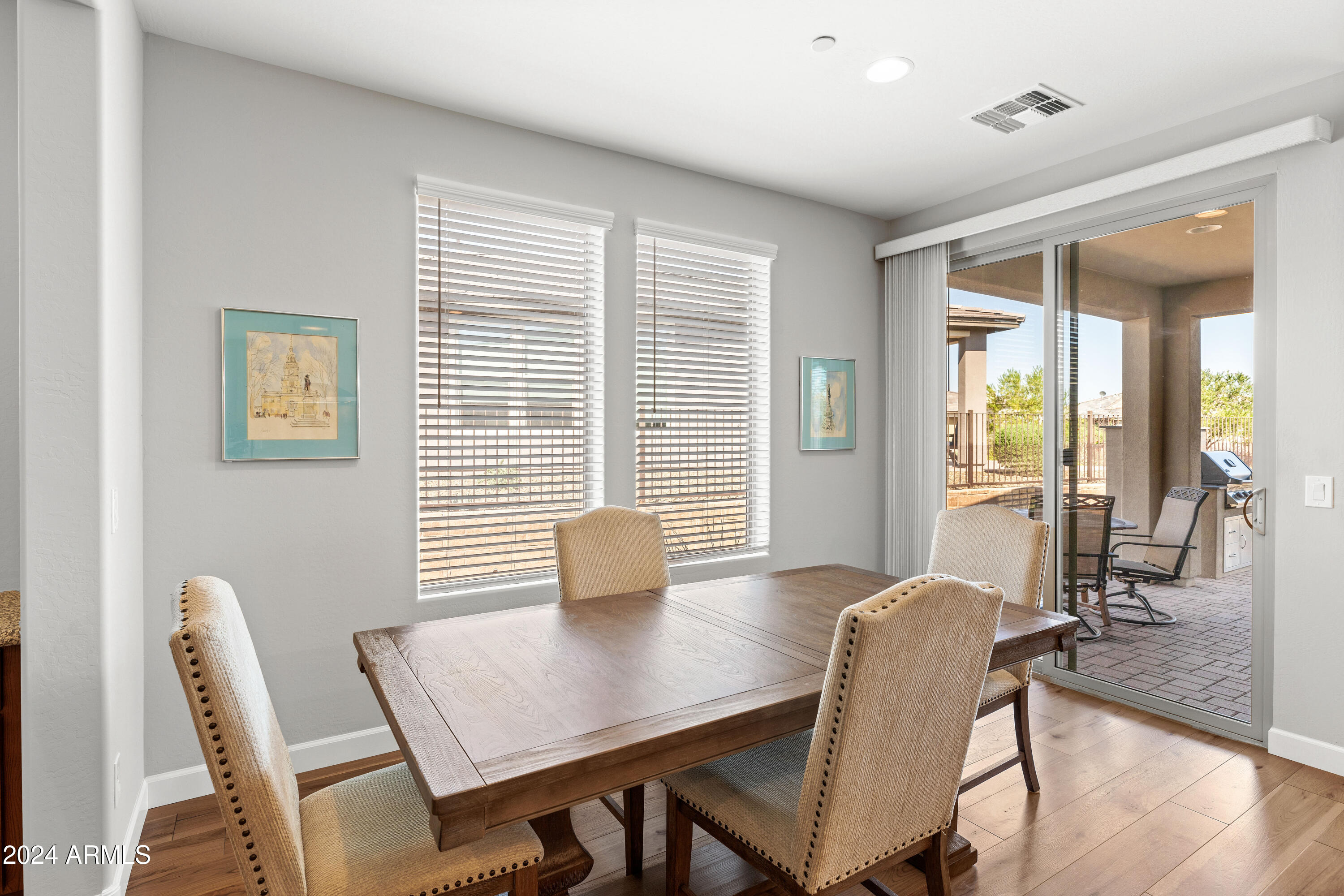 17500 East Cindercone Road Rio Verde, AZ 85263 - Photo 12 of 47 Informal Dining