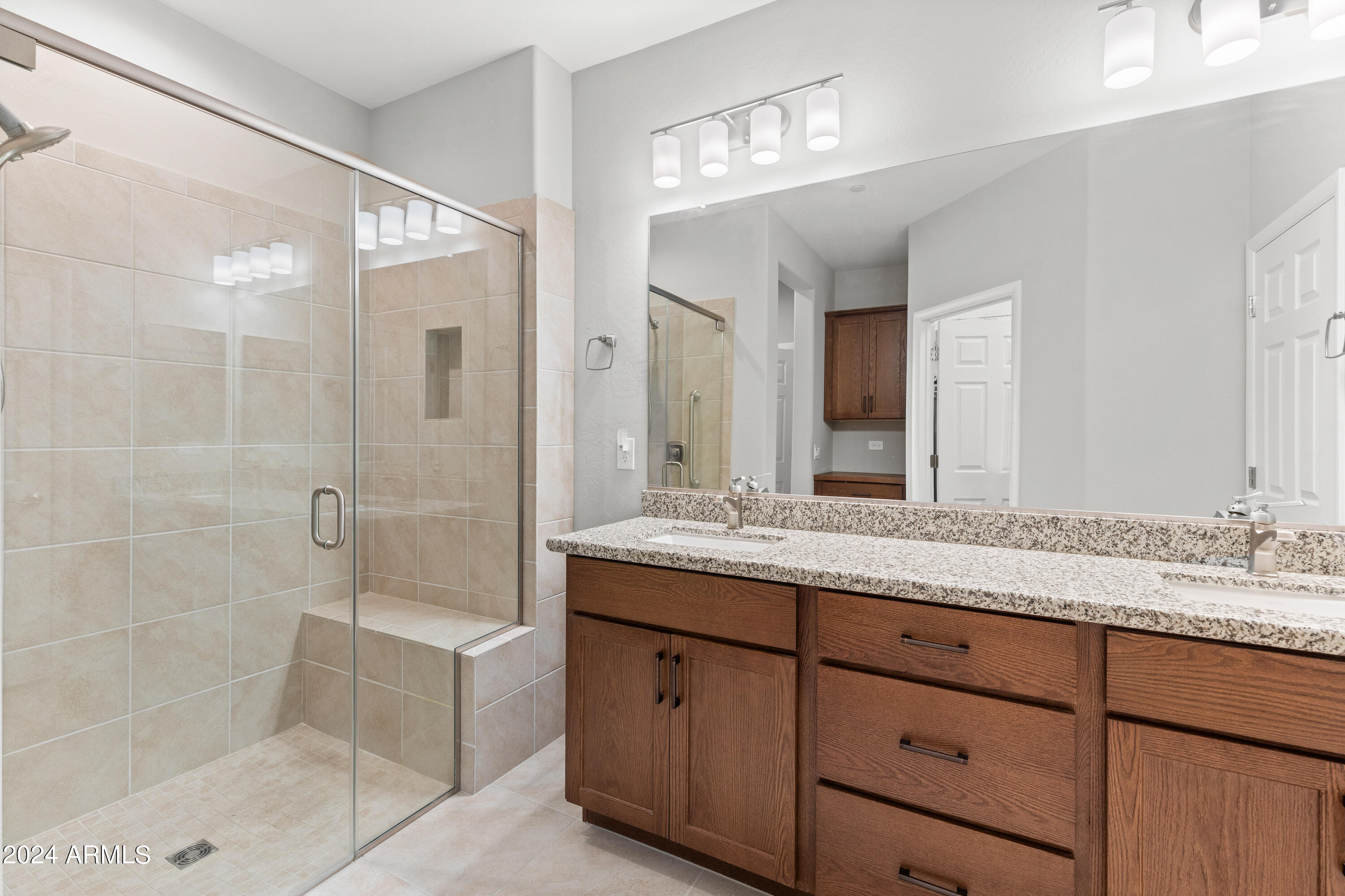 17500 East Cindercone Road Rio Verde, AZ 85263 - Photo 18 of 47 Primary Bath