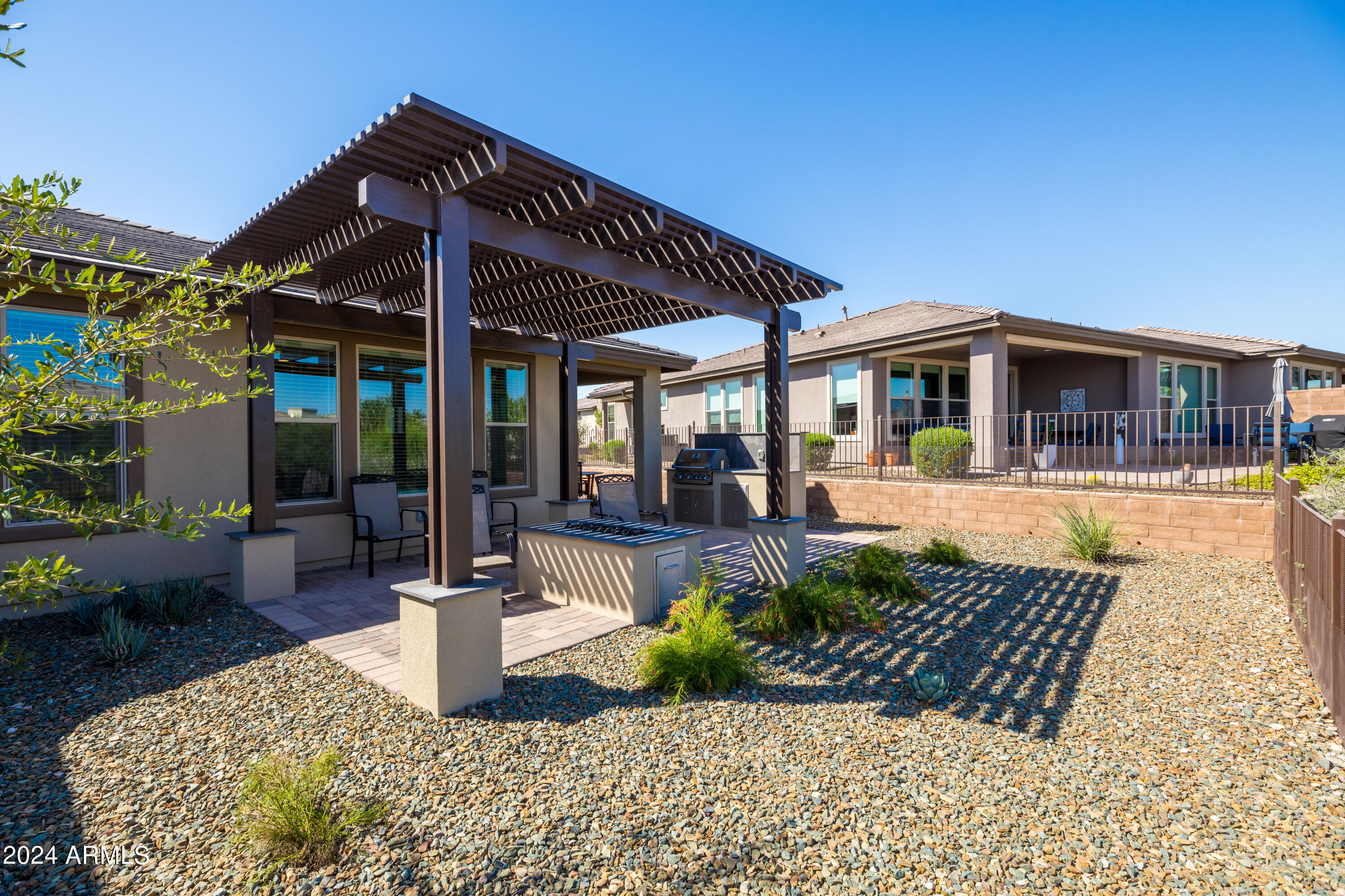 17500 East Cindercone Road Rio Verde, AZ 85263 - Photo 29 of 47 Enjoy entertaining guests